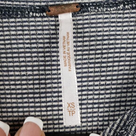 Free People Women's XS Donnas Super Stretch Layering Tee Ribbed Stripe Mock Neck - Picture 4 of 10